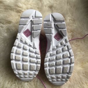 Women Size 6 Huaraches Run Ultra